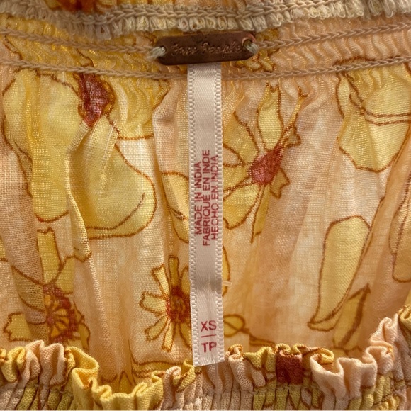 NWT Free People Ruffled Top - Picture 2 of 3